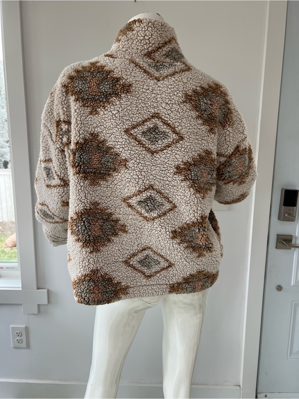 Thread & Supply Fall Sherpa Pullover - Picture 4 of 12